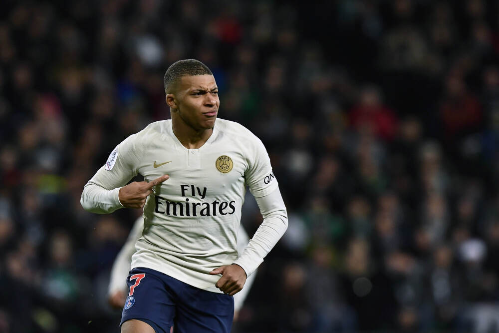 卖曼城3650万+现身价5000万！前里昂主席:巴黎本可1500万签谢尔基